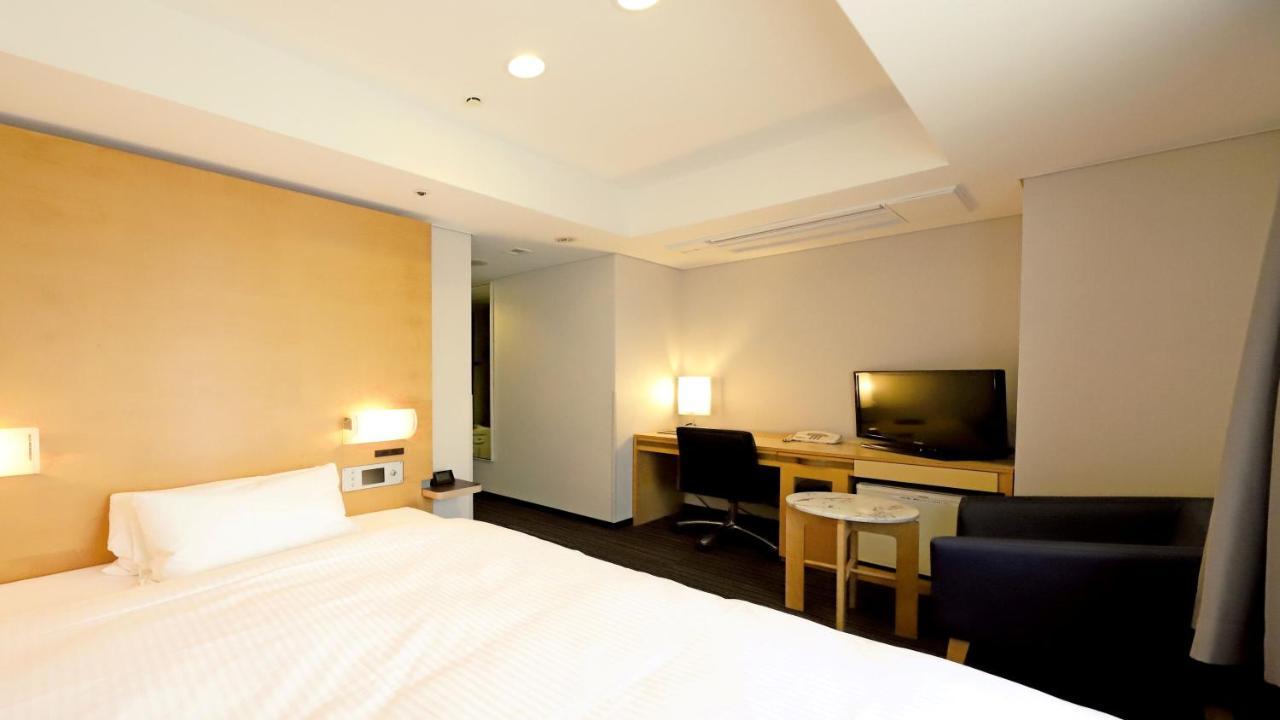 Smile Hotel Osaka Yotsubashi Екстериор снимка